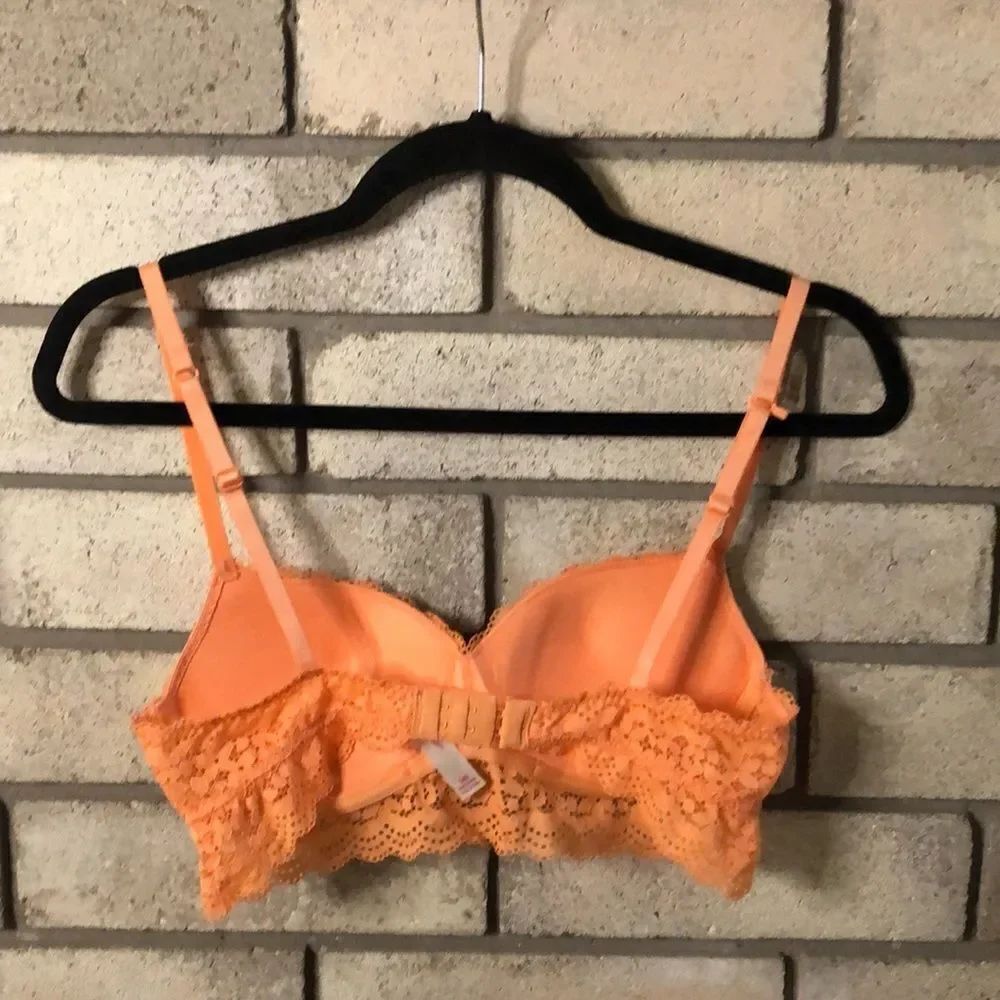 3for$20 bra- underwire - Picture 2 of 3